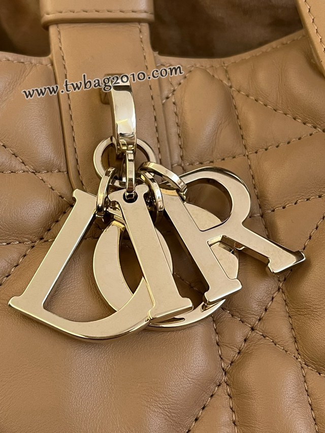 Dior专柜新款迪奥高仿原单中号焦糖棕Toujours系列大菱格休闲女包 djfk1438
